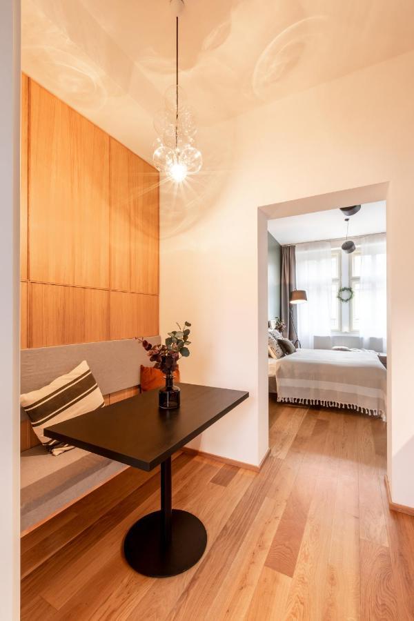 Turnkey I Main Bus Station Apartments Praga Exterior foto